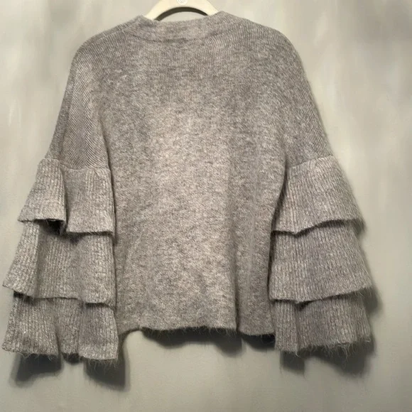 ENDLESS ROSE ANGORA SWEATER SIZE L - Picture 5 of 5